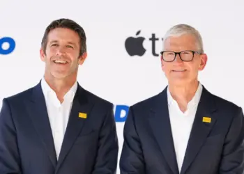 Tim Cook closed his 15-year run as Apple CEO with the best quarter of his tenure