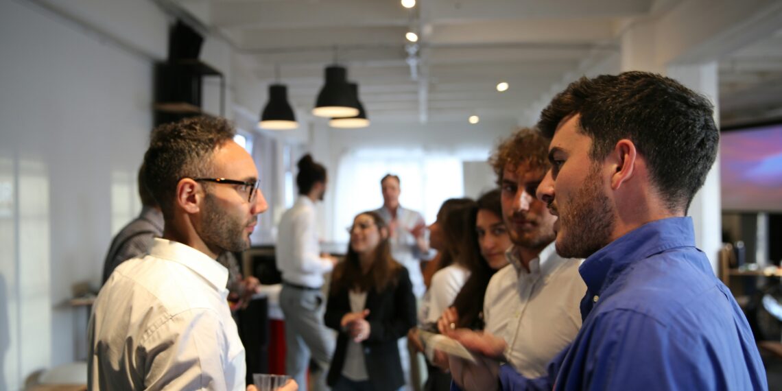 Why a diverse network beats a big one, according to new research